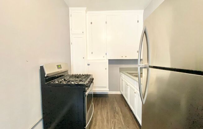 Studio, 1 bath, $1,330, Unit 109