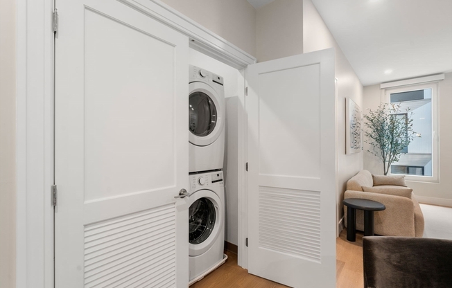 2 beds, 2 baths, 1,096 sqft, $4,500, Unit 410