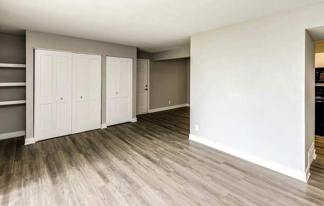 Beautiful newly-renovated one, two and three bedroom apartment townhomes with high-end finishes at Highpoint Apartments in Omaha, NE
