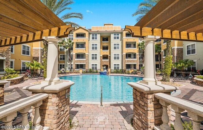 3 beds, 2 baths, $1,950, Unit UNIT 1724