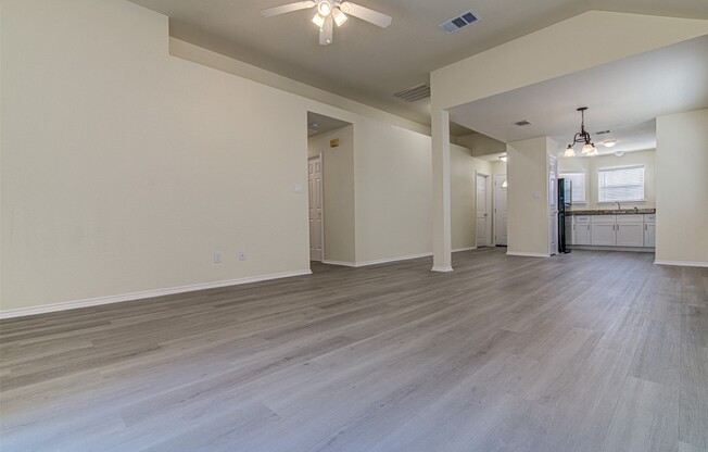1604 SOUTHWESTERN TRL