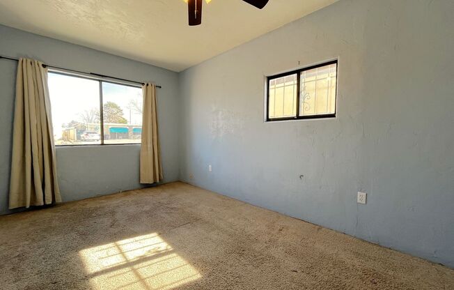 Splendid 4 Bedroom, 2 Bath Home Near Kirtland AFB! Available Now!