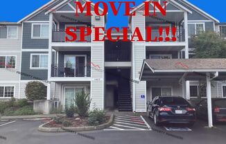 STATUS: *PENDING APPLICATION* | R202 | $1695.00 + $100.00 flat rate w/s/g *** MOVE IN SPECIAL***