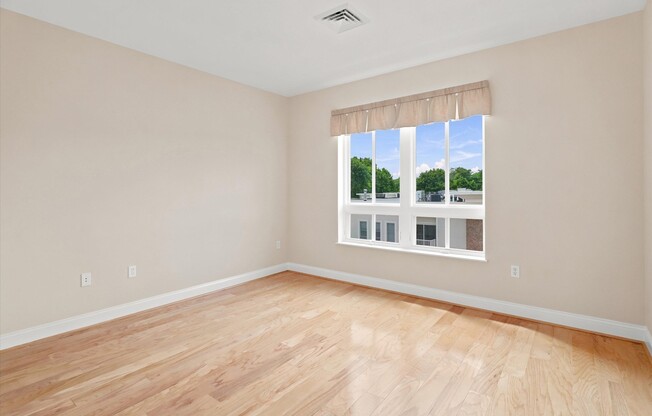 2 beds, 2 baths, 1,004 sqft, $3,800, Unit EPH15