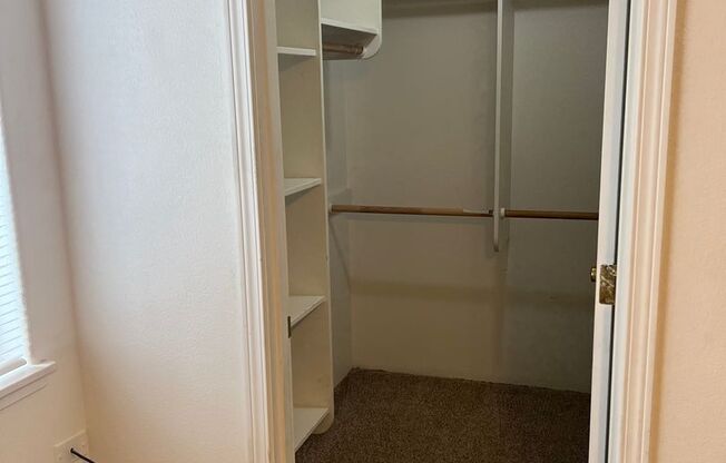 Lovely 3 bedroom, 2.5 bath home with laundry, near schools