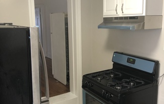 1 bed, 1 bath, 750 sqft, $950, Unit Apt #2nd Fl