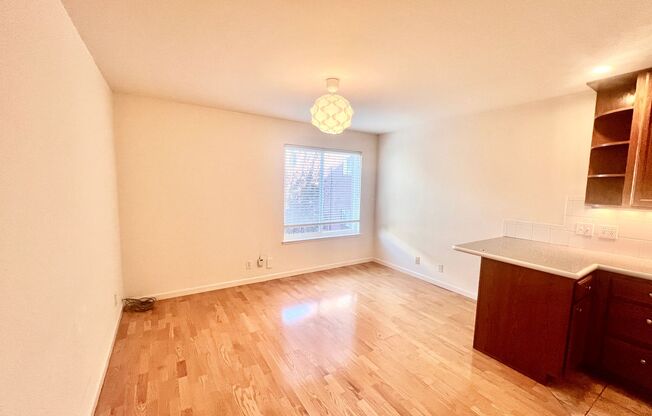 1 bed, 1 bath, $2,850, Unit Apt A