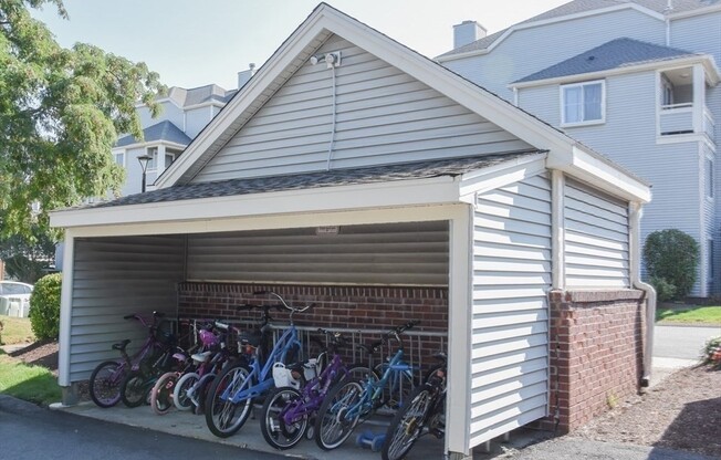 2 beds, 2 baths, 1,198 sqft, $2,800, Unit H303