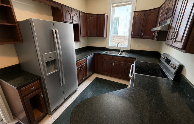 2609-11 N. Maryland Ave.
