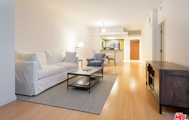 1 bed, 1.5 baths, 996 sqft, $4,495, Unit 1609