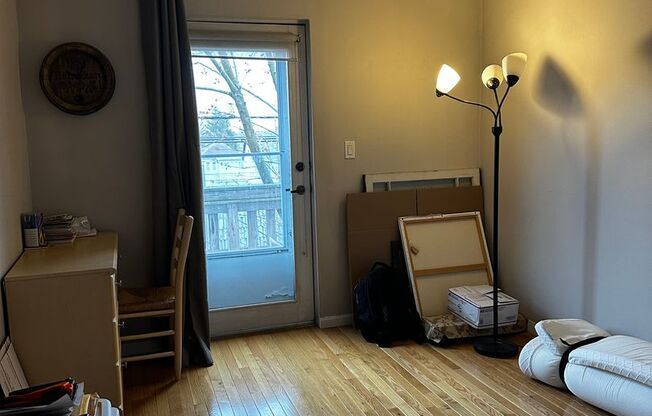 2 beds, 2 baths, $3,500, Unit #1F