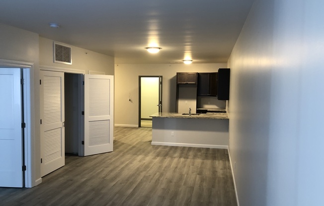 1 bed, 1 bath, 500 sqft, $1,750