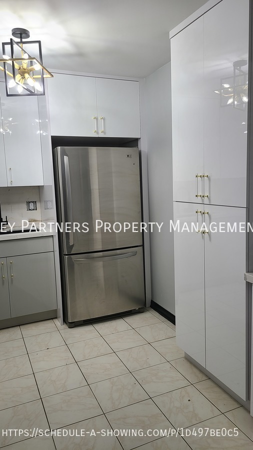 2500 Parkview Dr