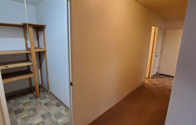 2 beds, 1 bath, 900 sqft, $1,525, Unit 506