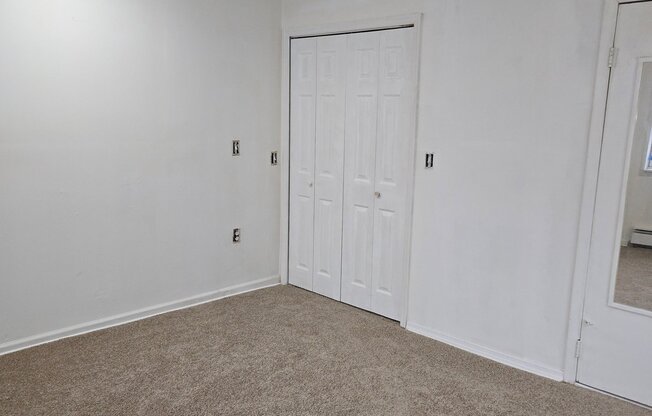 7022 SURREY DR