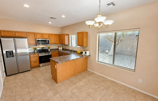 3 beds, 2.5 baths, $1,994