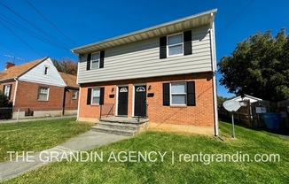 3123 ROUND HL AVE