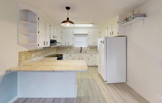 3 beds, 2 baths, 2,043 sqft, $1,700