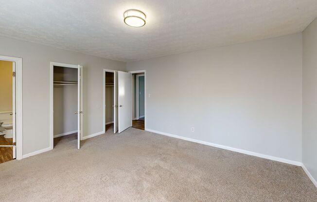 3 beds, 2.5 baths, 1,550 sqft, $1,427, Unit O-08