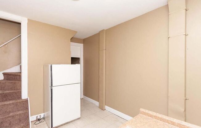 West Baltimore Row Home $99.00 First MONTH'S RENT!