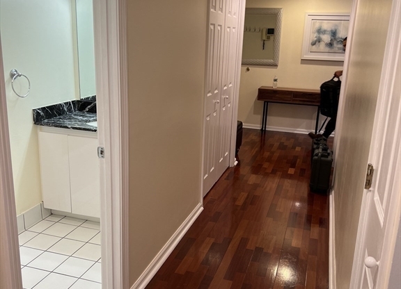 3 beds, 2 baths, 1,430 sqft, $7,400, Unit 1501