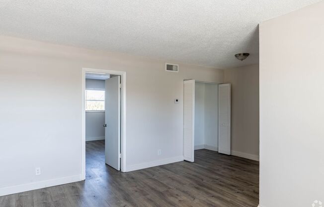 1 bed, 1 bath, 750 sqft, $1,689, Unit 4D