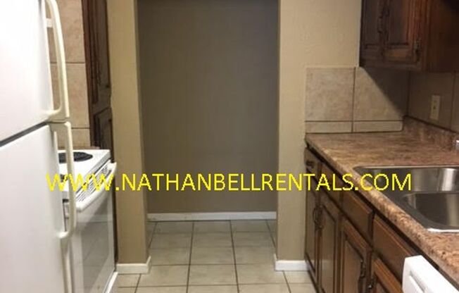 2 beds, 1 bath, 850 sqft, $850, Unit Apt 10A