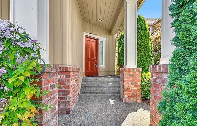 A Beautiful Picture Perfect Home with 4 Bed and 2.5 Bath