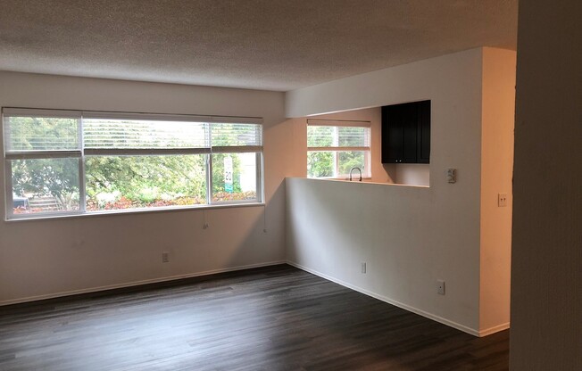 2 beds, 1 bath, 756 sqft, $1,779, Unit 103