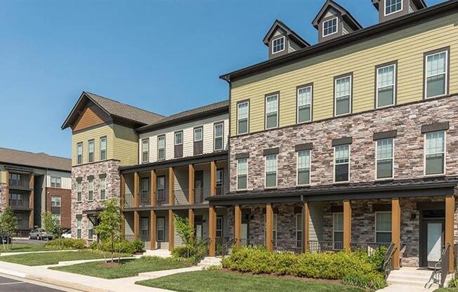 Beautifully designed exteriors at 2000 West Creek Apartments, Virginia, 23238