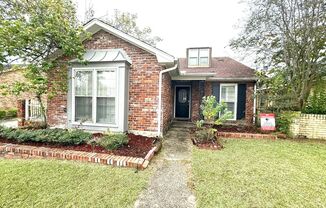 **3 Bed 2 Bath located in Brantwood ** Call to schedule a self tour 334-366-9198