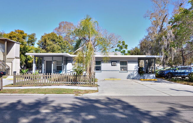 914 Hart Street