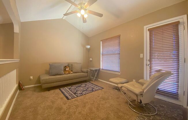 3 beds, 2.5 baths, $1,900