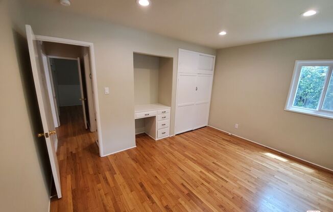 676 BIENVENEDA AVE