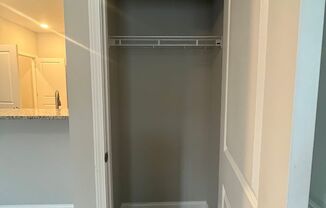 1 bed, 1 bath, 633 sqft, $785