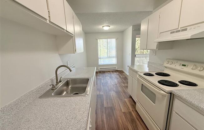 View at the Lake I | New Management + Specials | Patio, Parking & On-Site Laundry