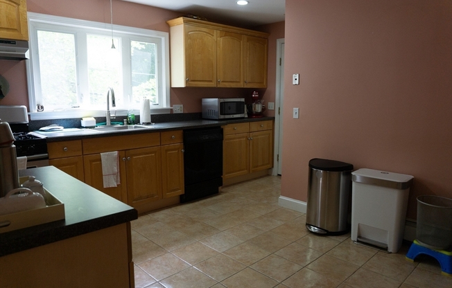 18 RANELEGH RD
