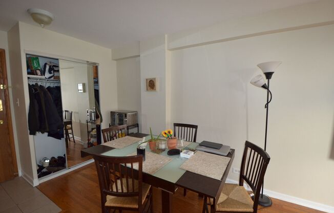 1 bed, 1 bath, 700 sqft, $1,875, Unit 418-1301