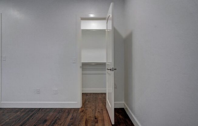 SUPER COZY APARTMENT IN THE HEART OF DOWNTOWN OKC