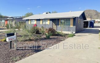 216 E CAROL AVE