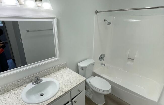 1 bed, 1 bath, 625 sqft, $1,950, Unit 28
