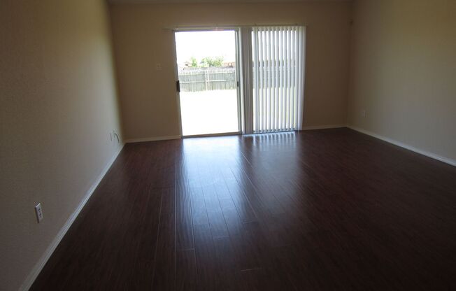 $1995 / 3br – 1648 ft2 - 3/2/2 w/Office ready to move in Brookville Estates (Forney)