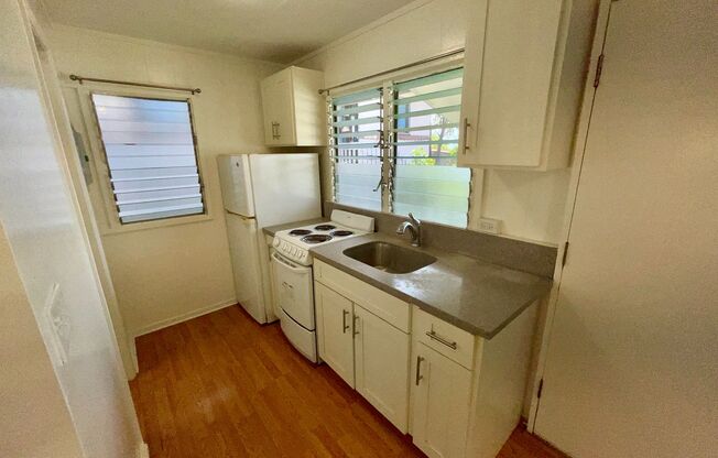 Studio, 1 bath, $1,350