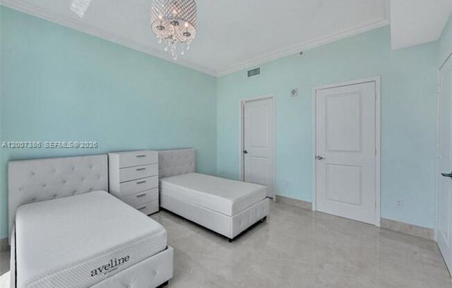 3 beds, 3 baths, 1,744 sqft, $4,800, Unit 1945 S Ocean Dr # 2101