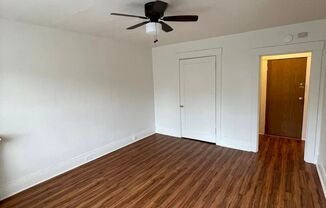 Studio, 1 bath, 360 sqft, $1,395, Unit 207