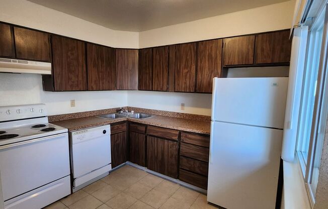 Parkview Villas &amp; Apts