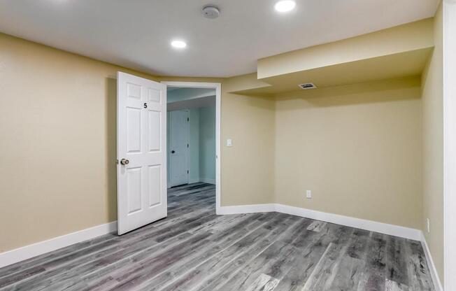 15054 E DARTMOUTH AVE