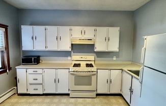 1 bed, 1 bath, 700 sqft, $2,300, Unit 1