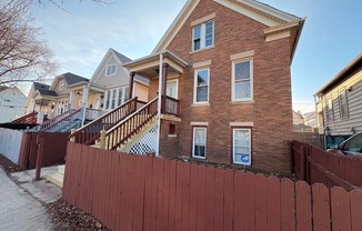 1941 1939 S WINONA LN