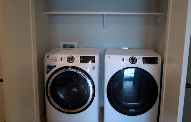 In Unit Laundry at The Pearl, Indiana, 46802